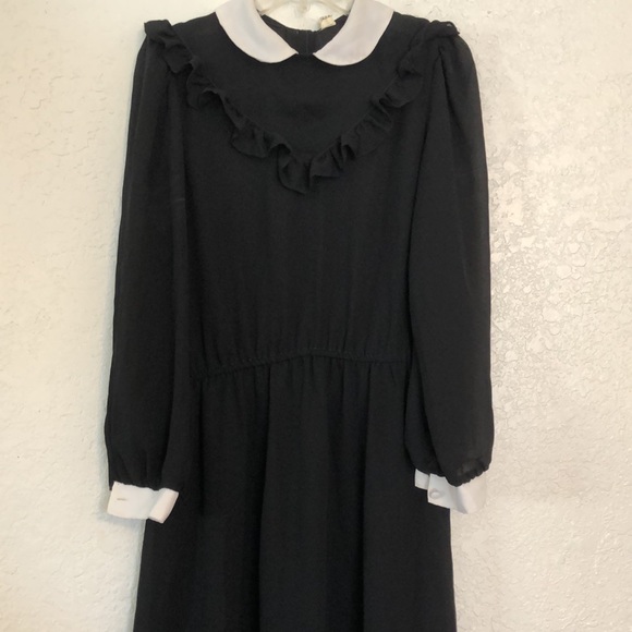 Vintage Peter Pan collar 60’s sheer ruffle midi dress. - Picture 3 of 9